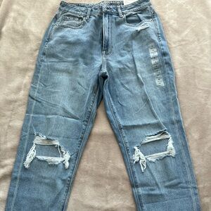 American Eagle size 6 high rise stretch mom jean
